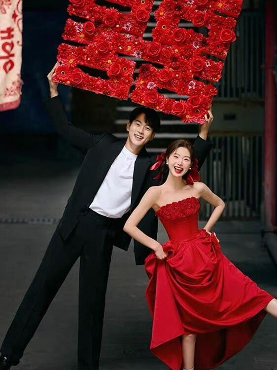 Gaun Pengantin Merah Tanpa Tal - Photography Outfit ulasan dan harga